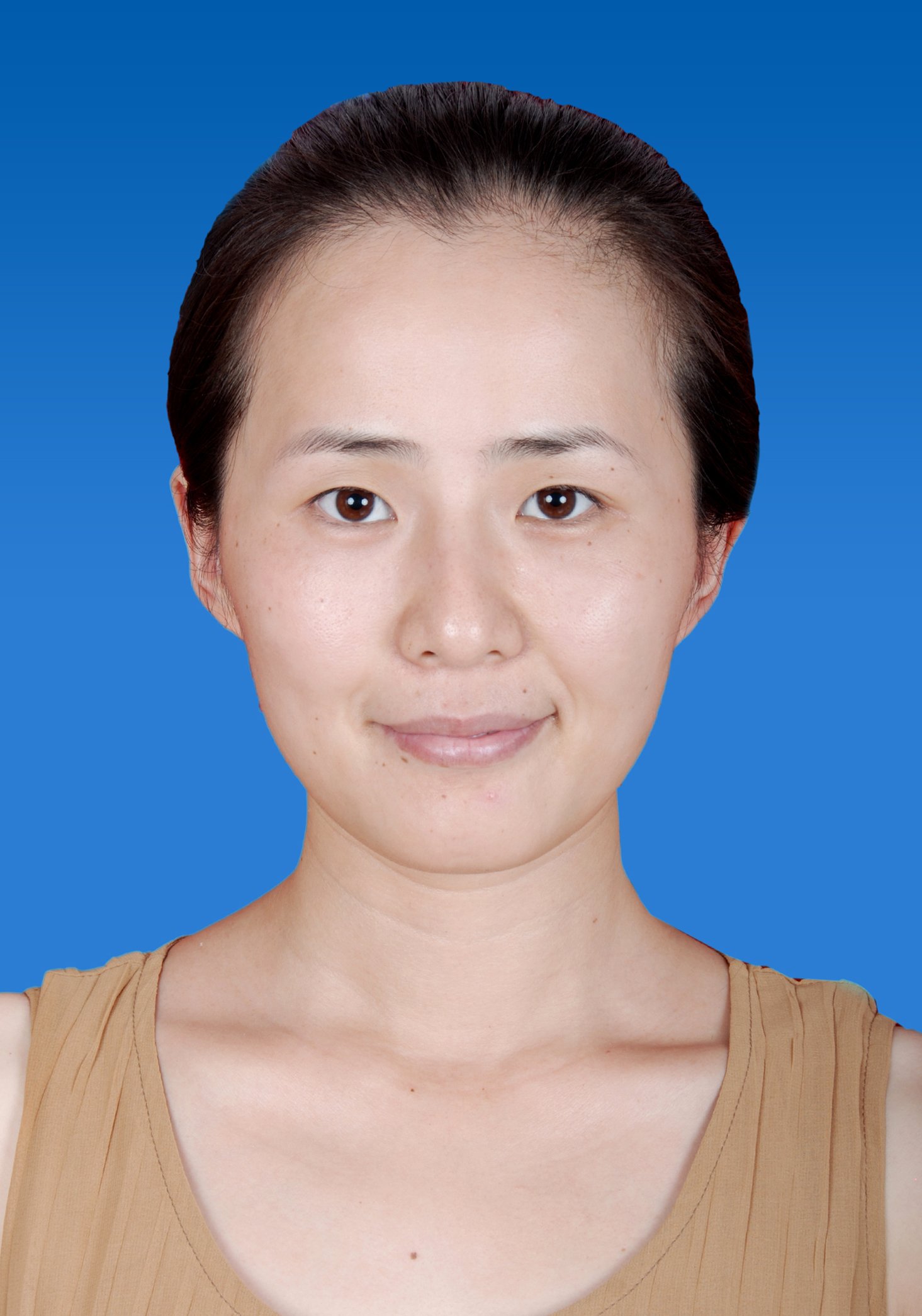 周怡（新闻教研室主任）